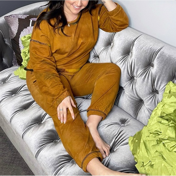 Women’s Loungewear Set - Picture 2 of 6